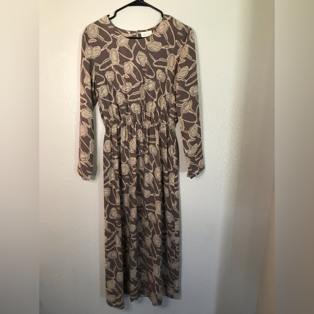 Lonnie long sleeve maxi dress medium NWOT